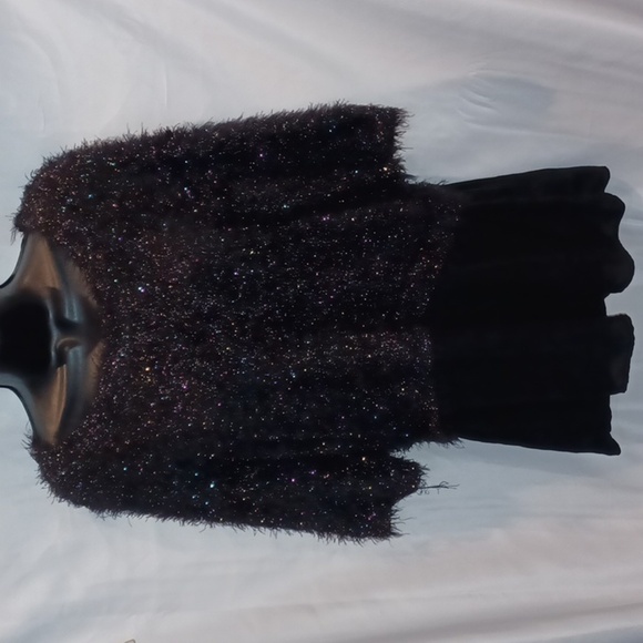 Candie’s Sparkly Metalic Thread Sweater. Sz L - Picture 1 of 10